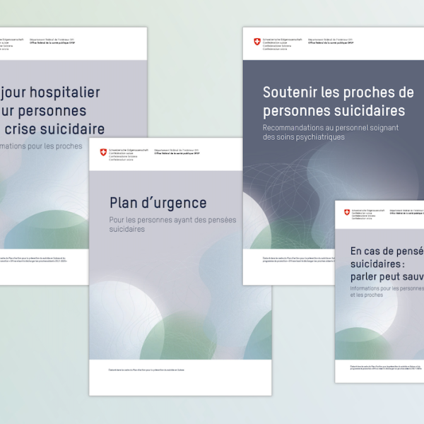 Couvertures des quatres brochueres sur la suicidalité